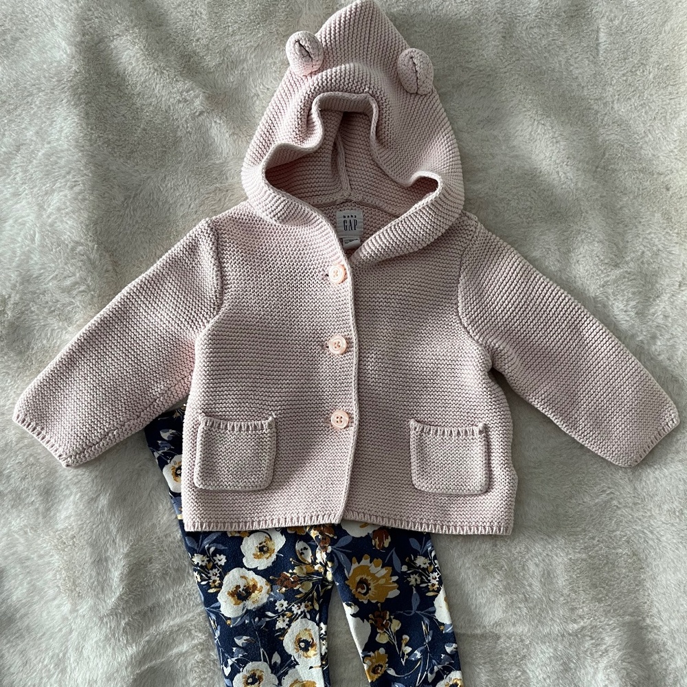 Baby Gap sweater and no name leggings